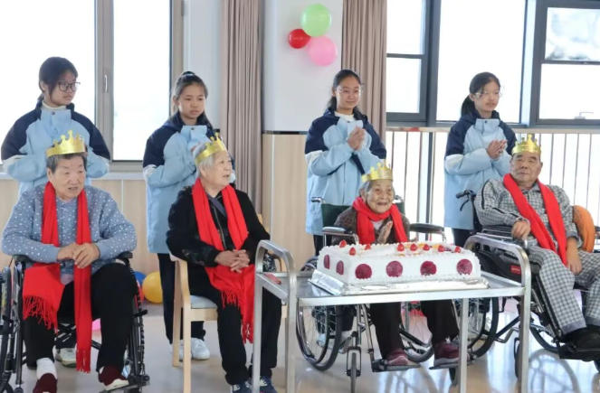 九九重阳，，，，，，，，康乐安康 | 3499拉斯维加斯康养3499拉斯维加斯实验学校重阳敬老活动